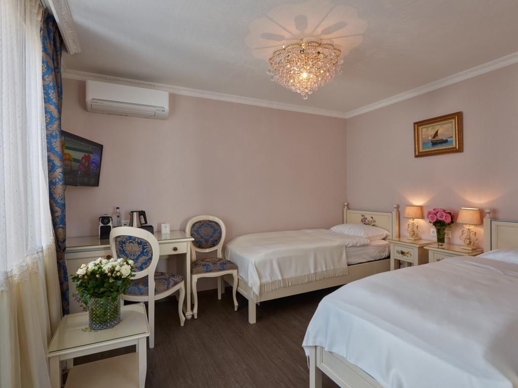 Guest house Apartment-hotel Am Rathaus 4*